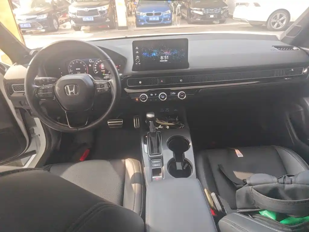 Honda Civic — миниатюра 10