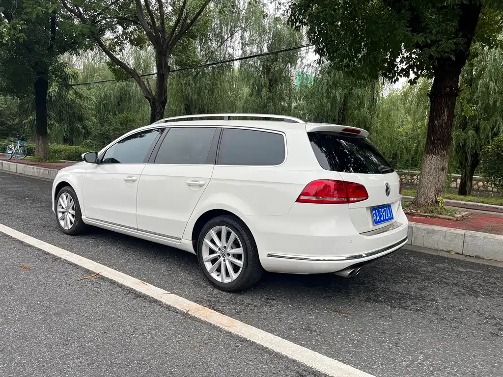 Volkswagen Magotan (Import) — миниатюра 4