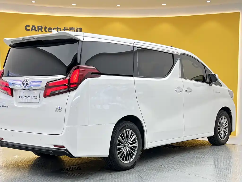 Toyota Alphard — фотографии объявления, Фото 31