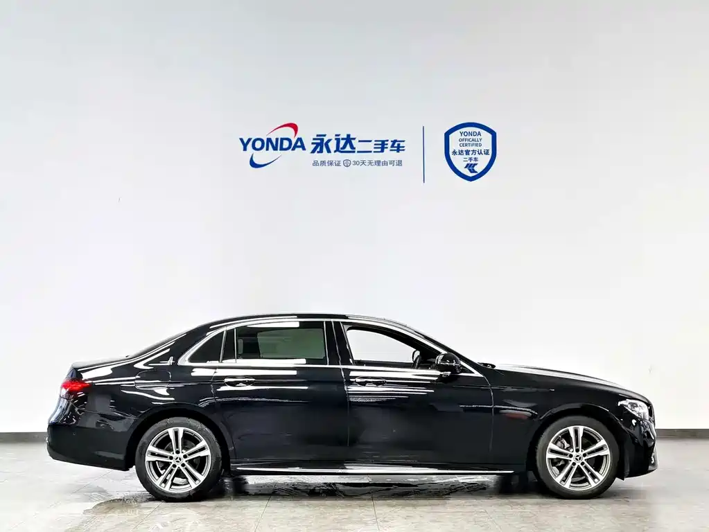 Mercedes-Benz E-Class — миниатюра 7