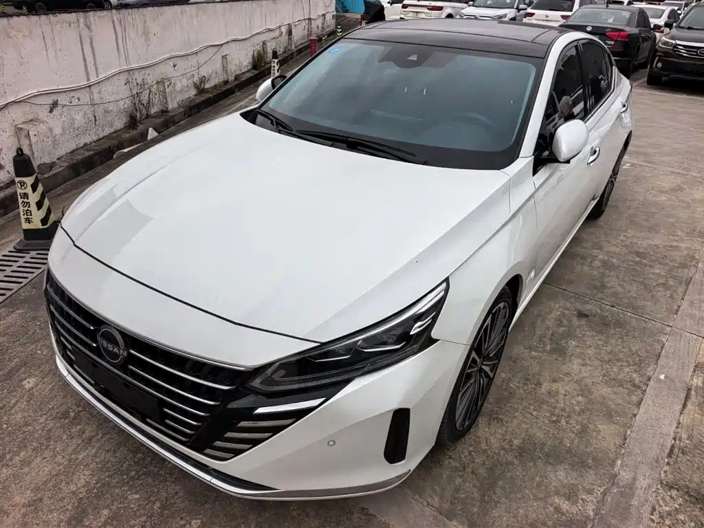 Nissan Teana 2023