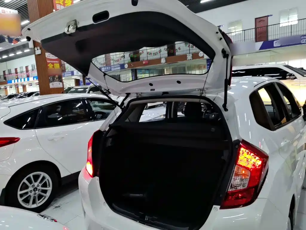 Honda Fit — миниатюра 19