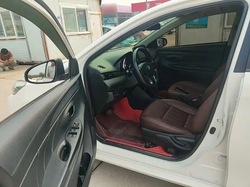 Toyota Vios FS — миниатюра 16