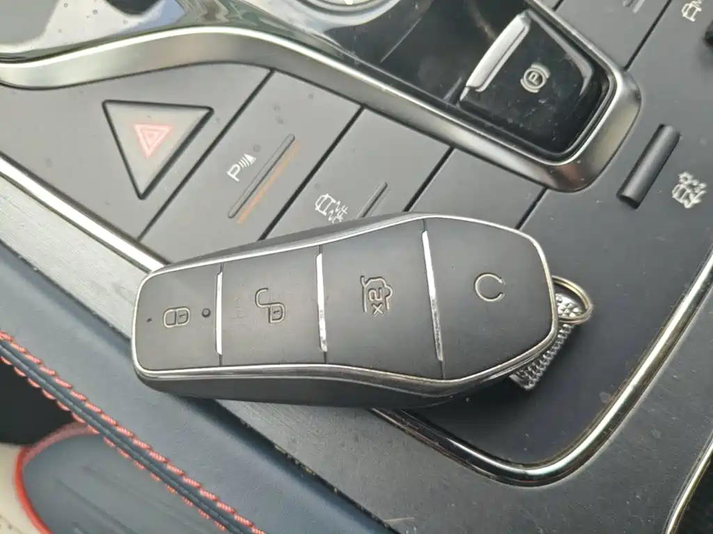 BYD Yuan Plus — миниатюра 9