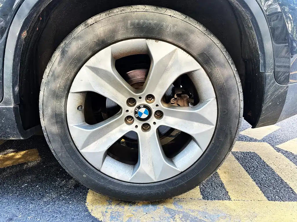 BMW X6 — миниатюра 7