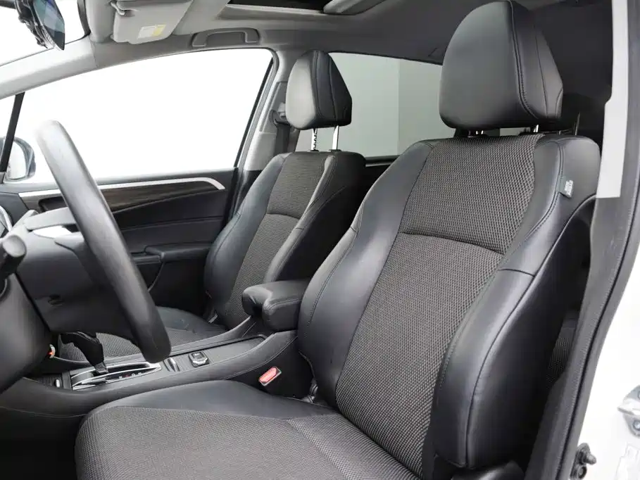 Honda Jade — миниатюра 6