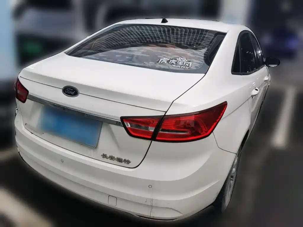 Ford Escort — миниатюра 10