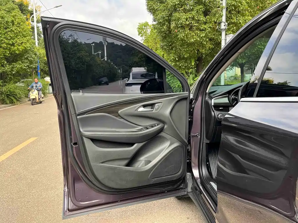 Buick Envision Plus — миниатюра 15