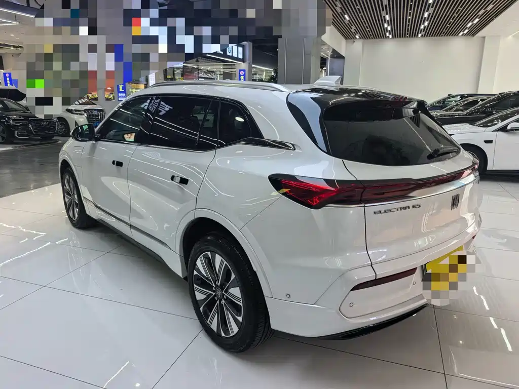 Buick E5 — миниатюра 18