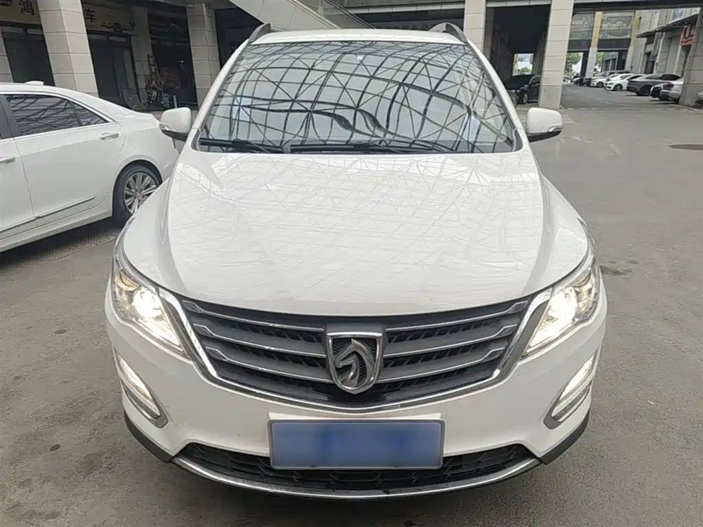 Baojun 560 2016 1.8L MT Comfort
