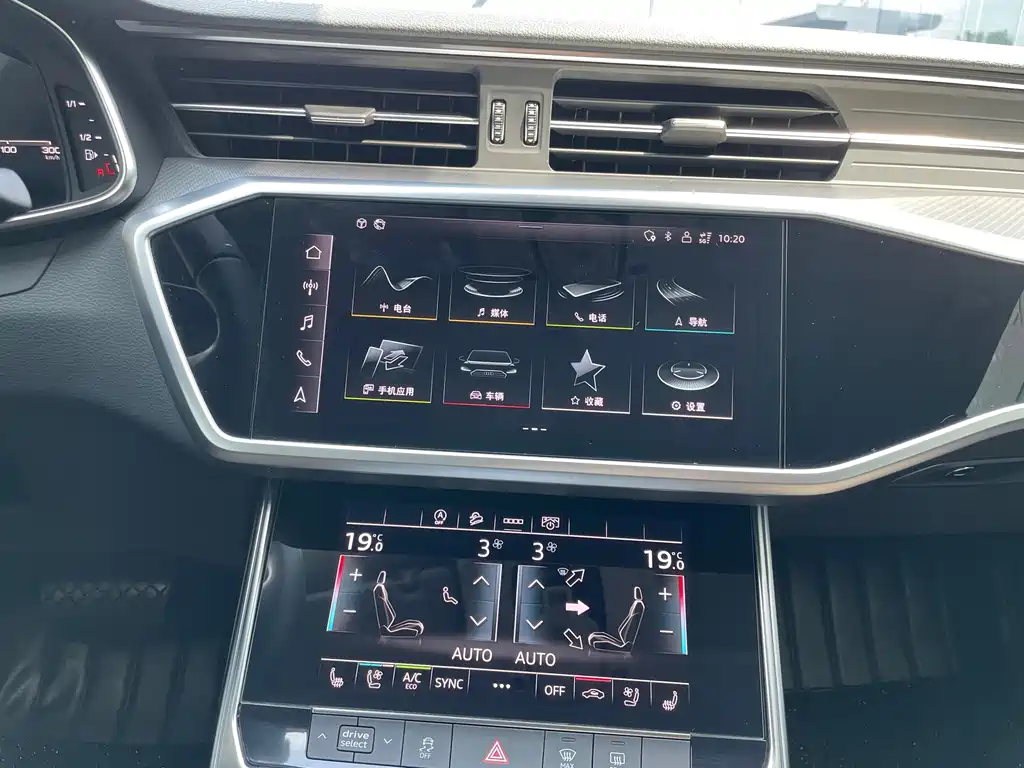 Audi A7L — миниатюра 11