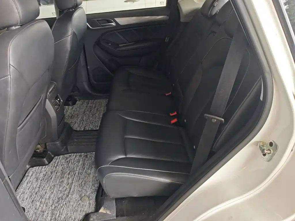 Roewe RX5 — миниатюра 13