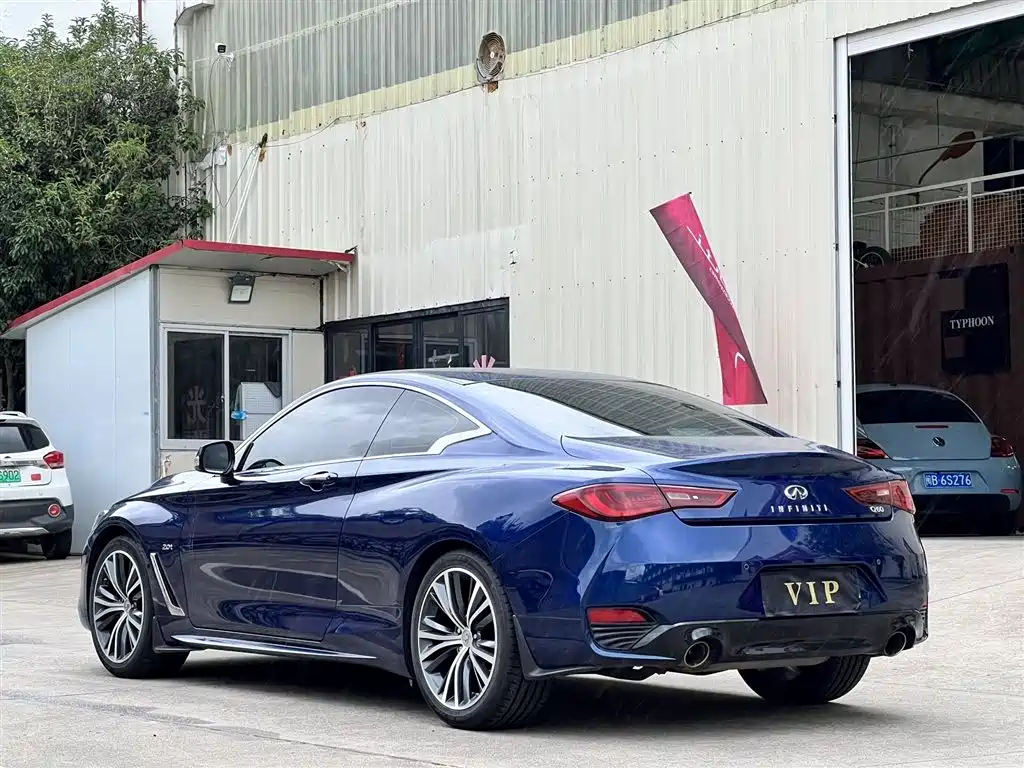 Infiniti Q60 2017 2.0T Luxury