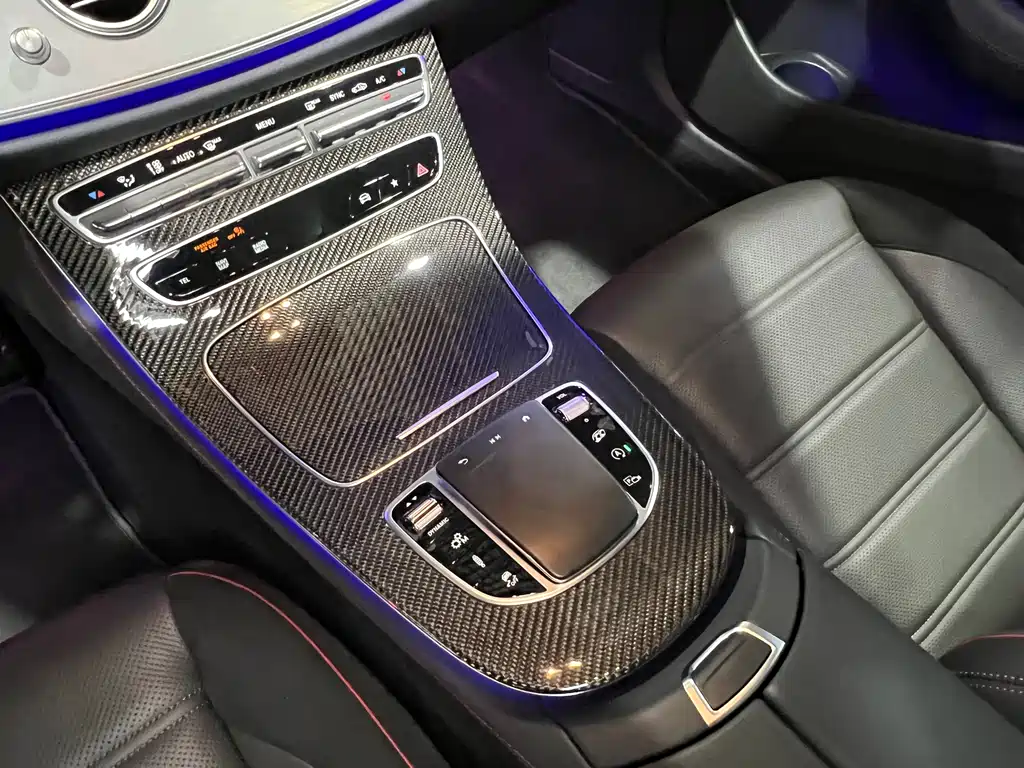 MERCEDES-BENZ E CLASS AMG