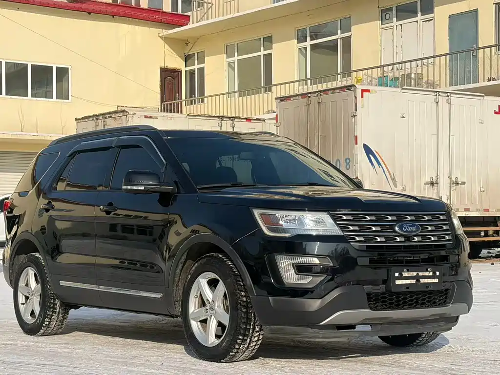 FORD EXPLORER
