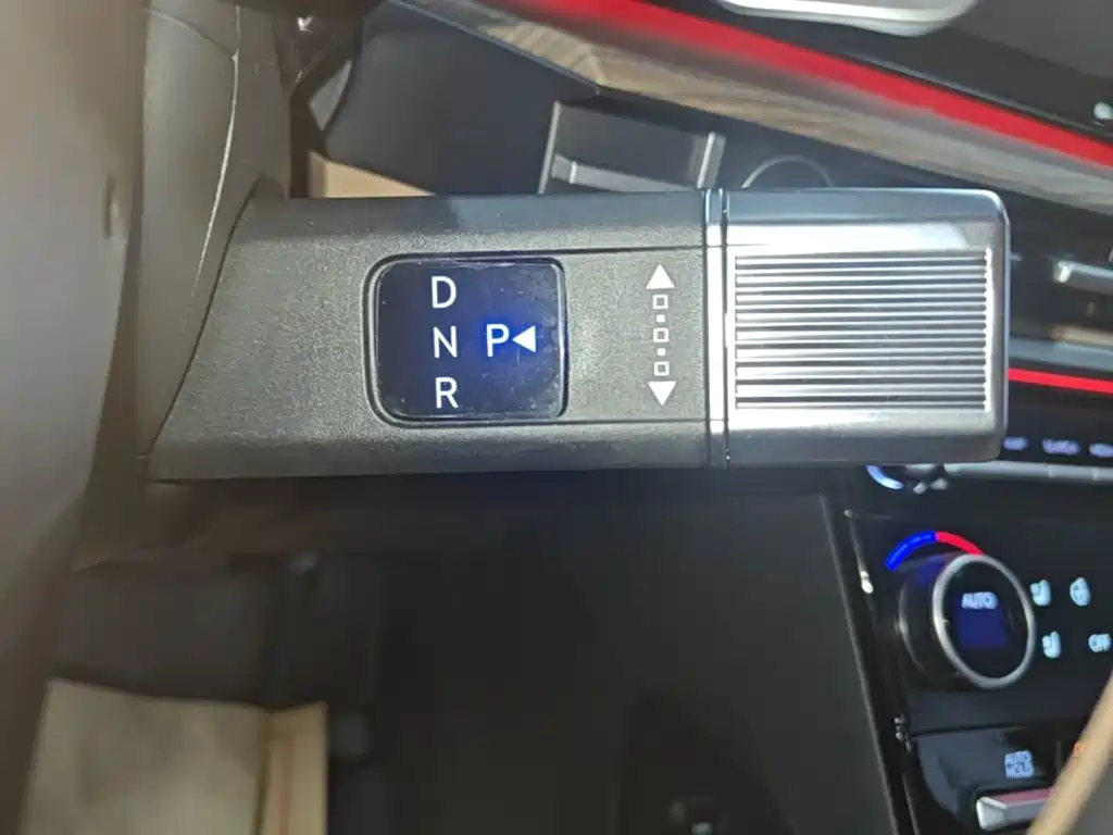 Hyundai Santa Fe — миниатюра 14