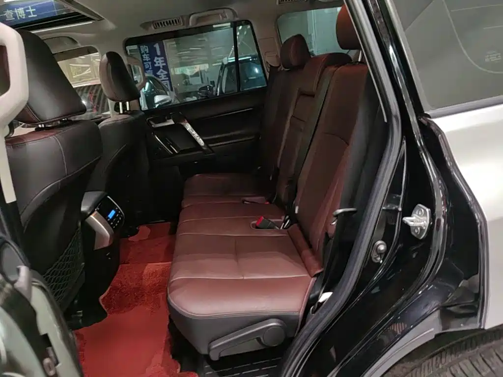 Toyota Prado — миниатюра 17