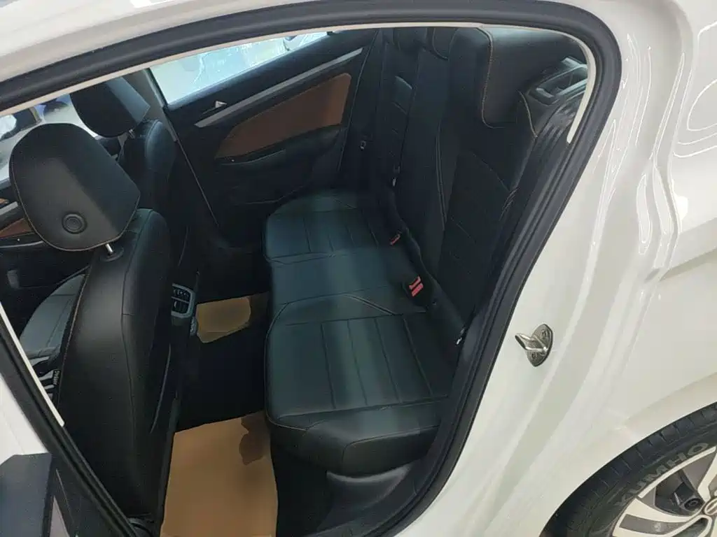 Volkswagen Bora — миниатюра 17