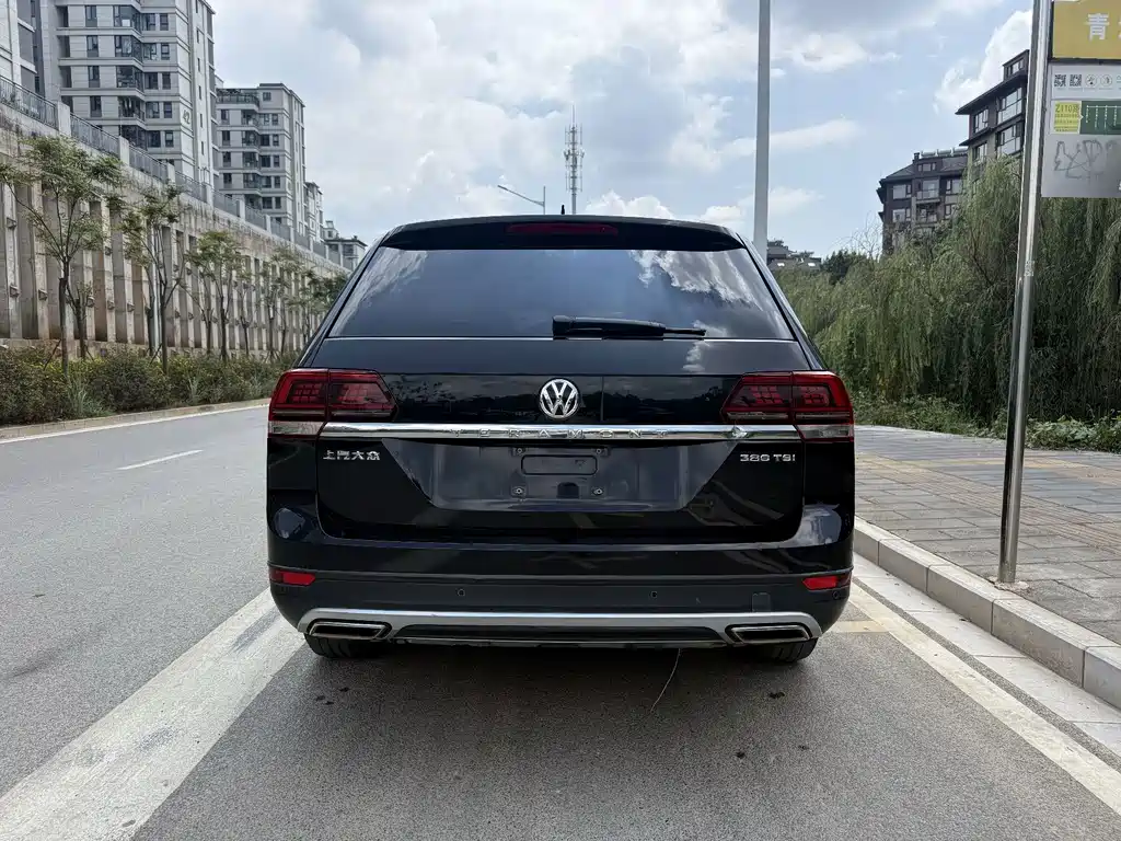 Volkswagen Teramont — миниатюра 10