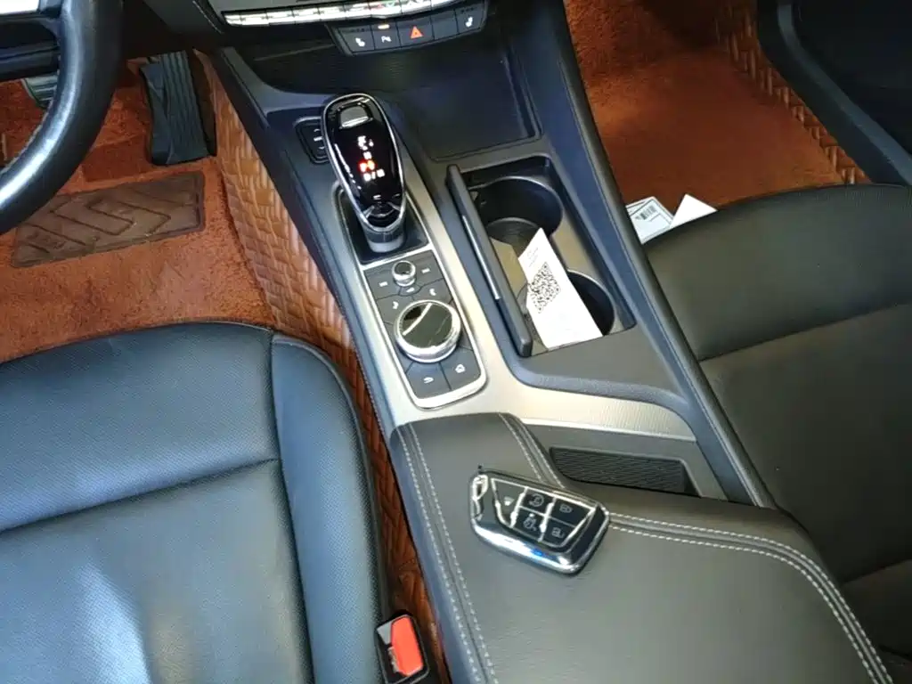 Cadillac CT5 — миниатюра 14