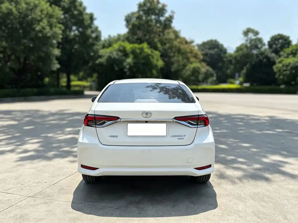 Toyota Corolla — миниатюра 4