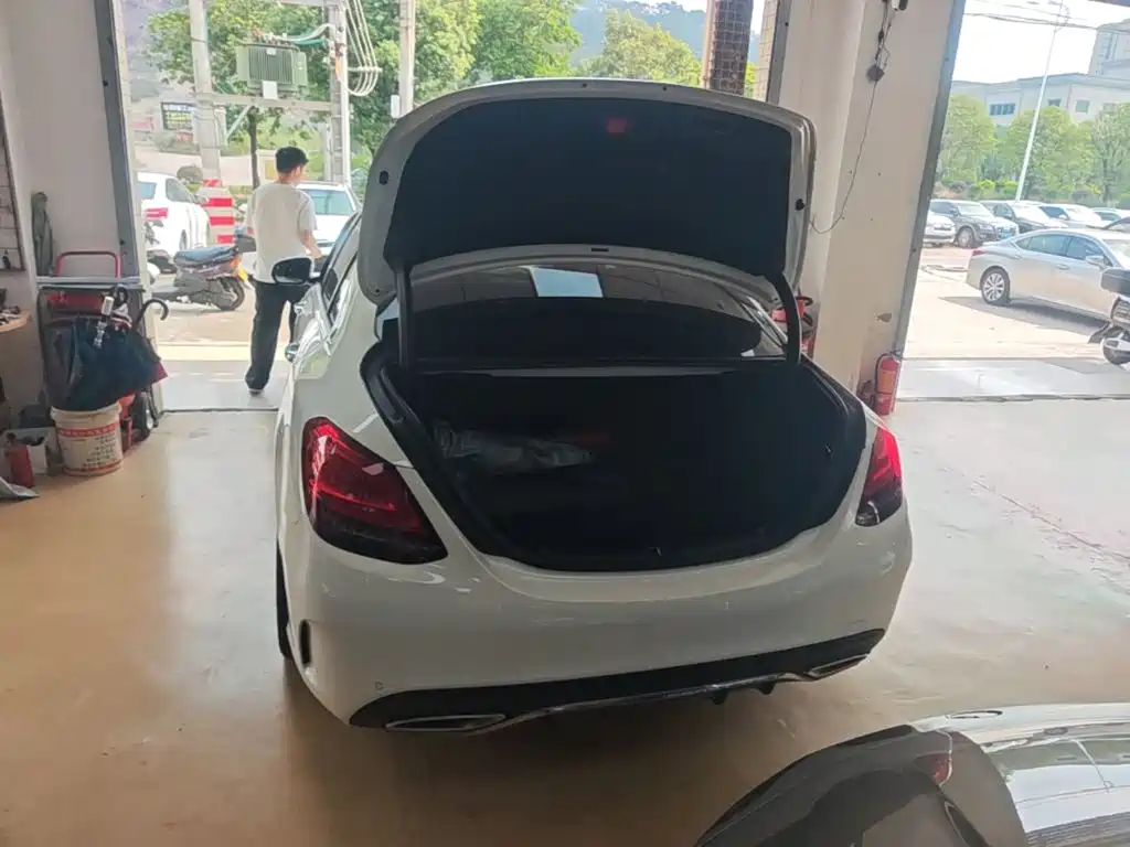 Mercedes-Benz C-Class — миниатюра 19