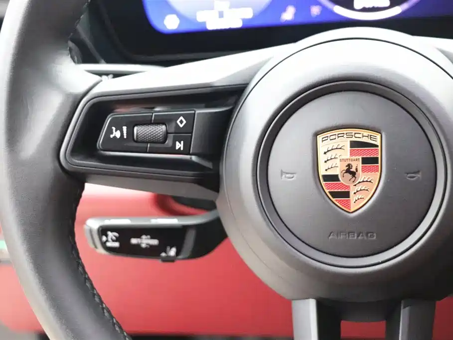 PORSCHE MACAN NEW ENERGY