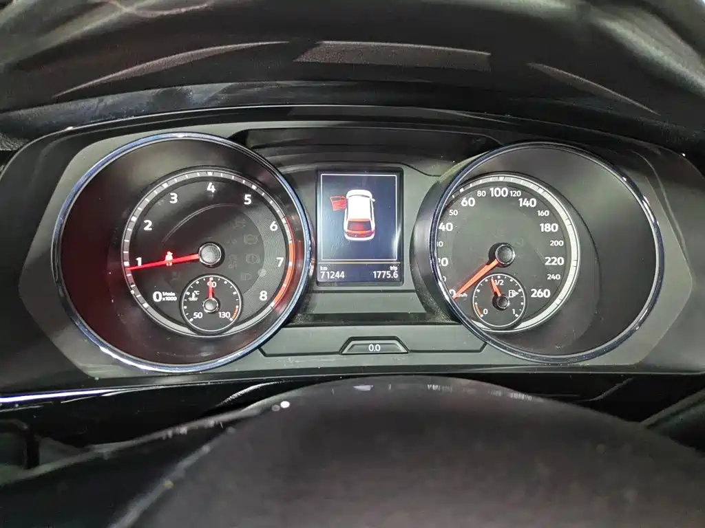 Volkswagen Tiguan L — миниатюра 7