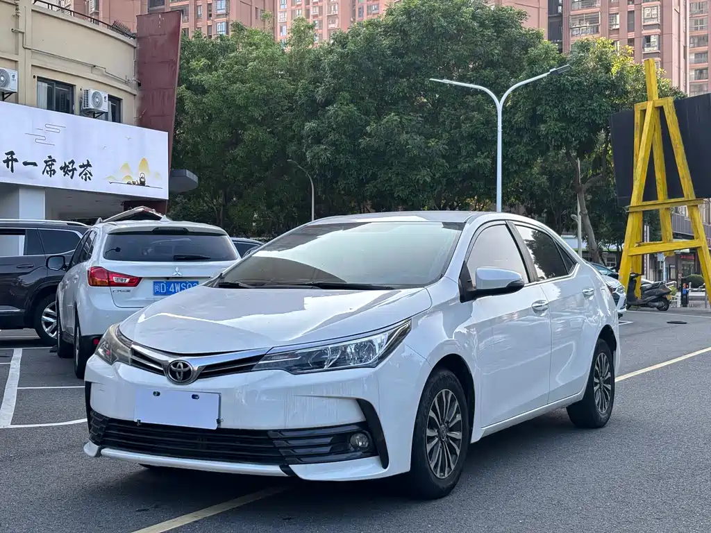 Купить Toyota Corolla