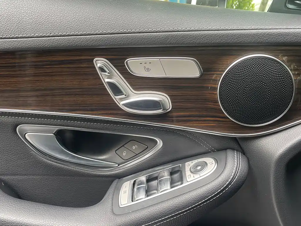 Mercedes-Benz GLC — миниатюра 15