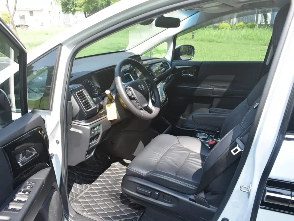 Honda Elysion — миниатюра 9