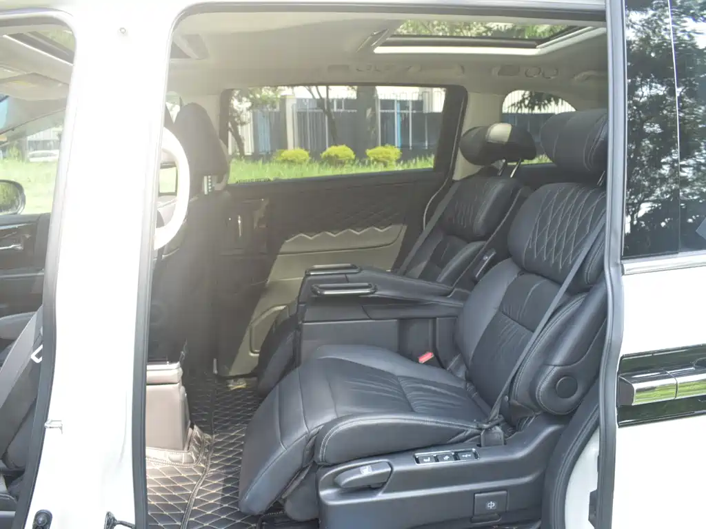 Honda Elysion — миниатюра 10