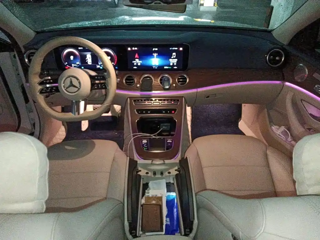 Mercedes-Benz E-Class — миниатюра 6