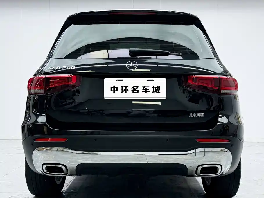 Mercedes-Benz GLB — миниатюра 17
