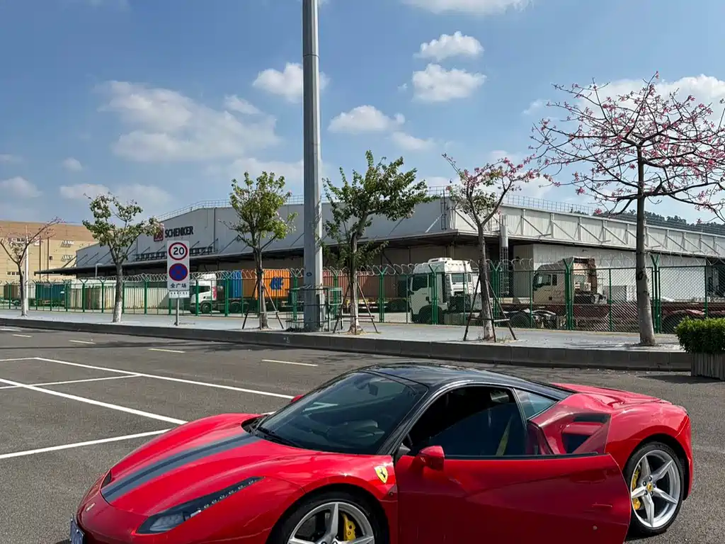 Ferrari 488 488 GTB, фото 17
