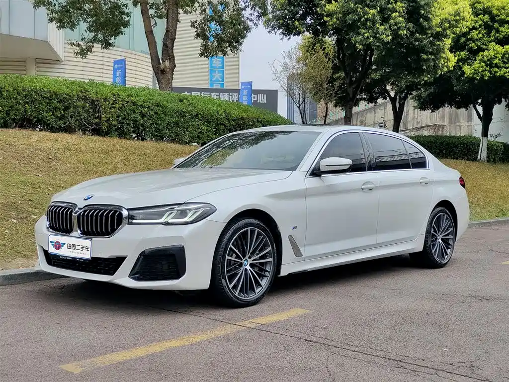 BMW 5 Series 2023