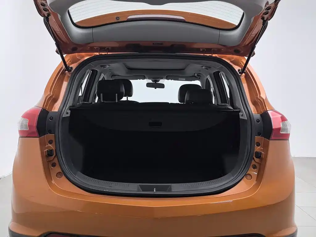 BAIC Senova X65 — миниатюра 16