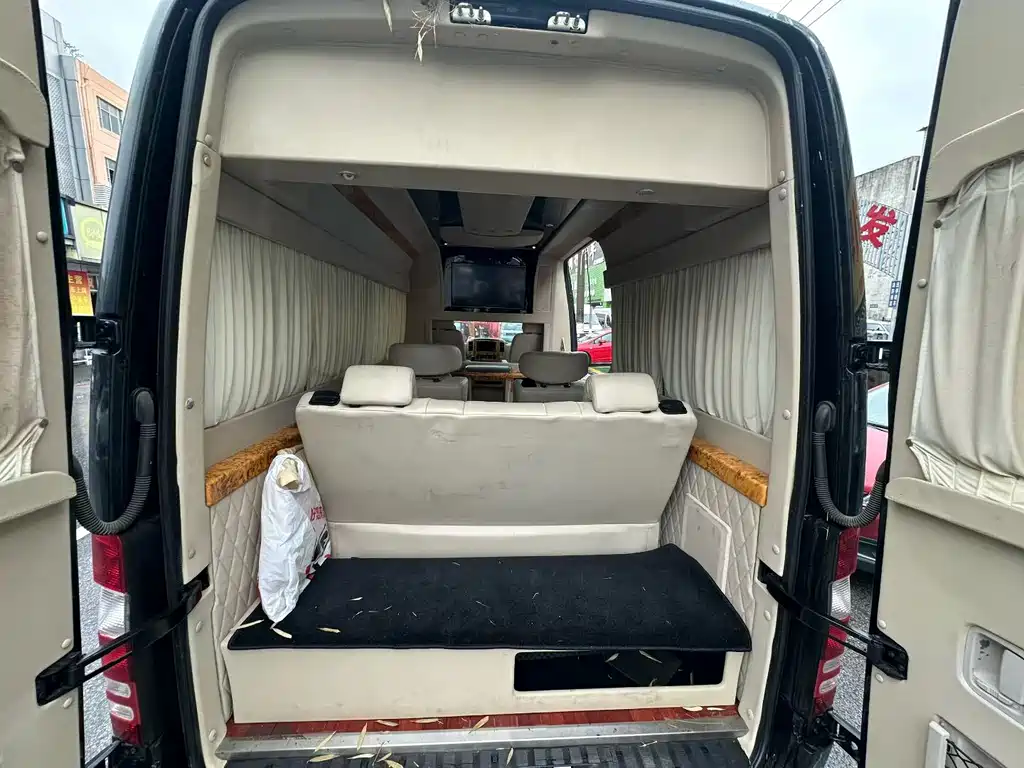 Mercedes-Benz Sprinter — миниатюра 4