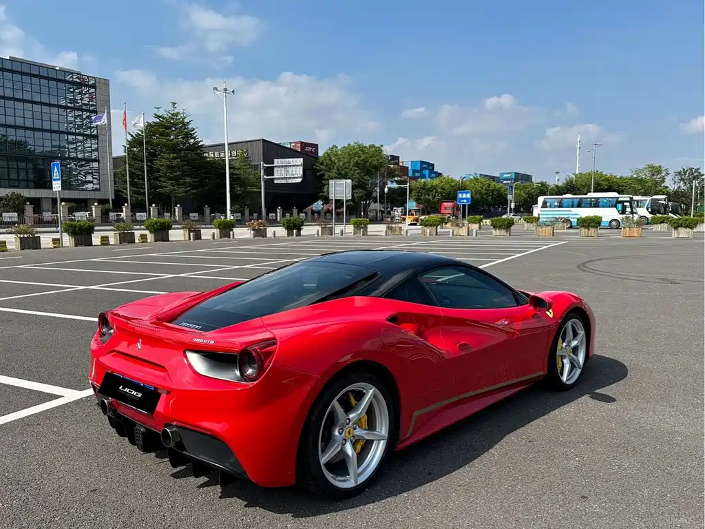 Ferrari 488 488 GTB, фото 12