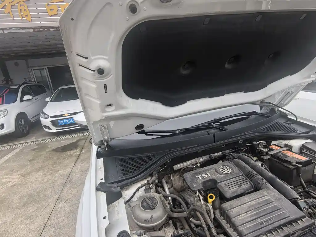 Volkswagen T-Roc — миниатюра 22