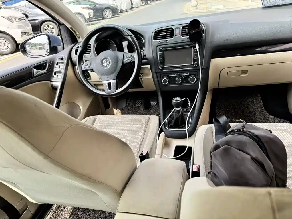Volkswagen Golf — миниатюра 4
