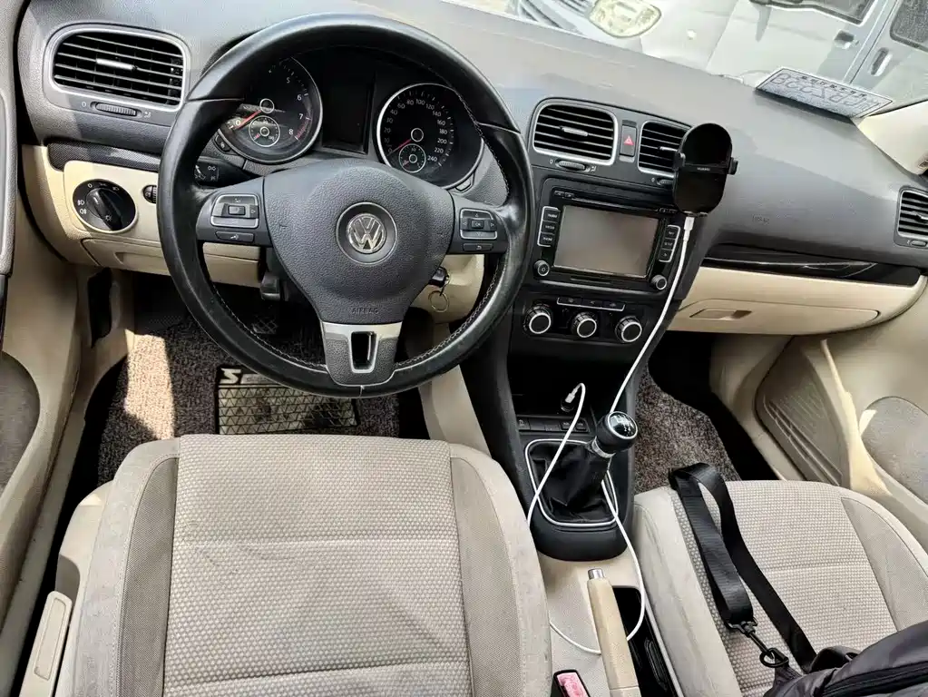 Volkswagen Golf — миниатюра 9
