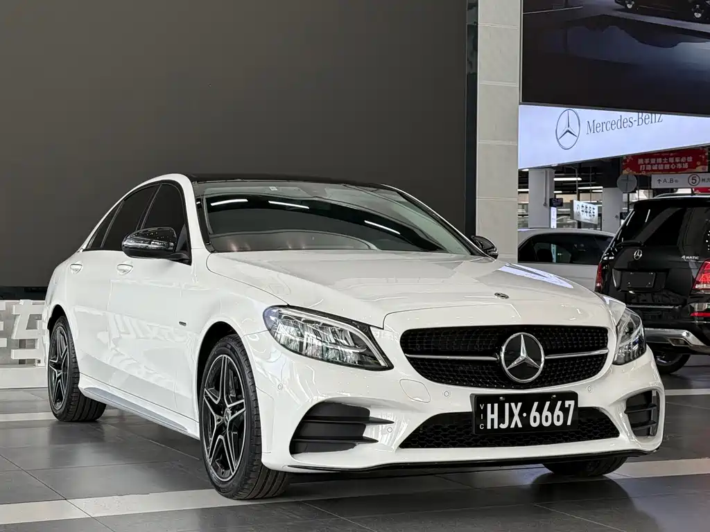 Mercedes-Benz C-Class — миниатюра 3