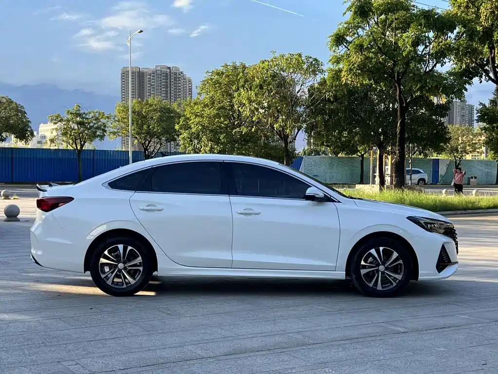 Changan Eado — миниатюра 13