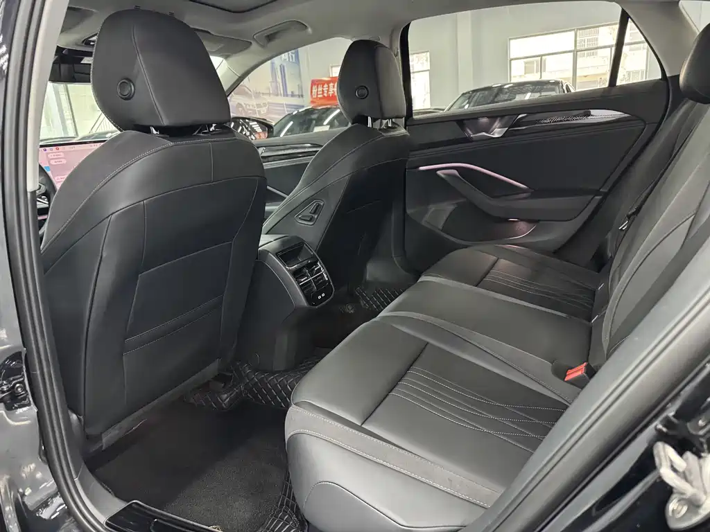 Volkswagen Magotan — миниатюра 5