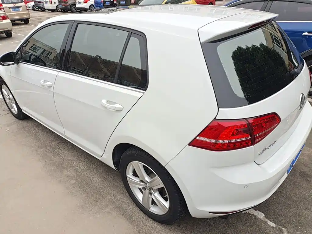 Volkswagen Golf — миниатюра 5