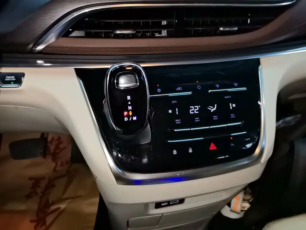 Buick GL8 — миниатюра 14