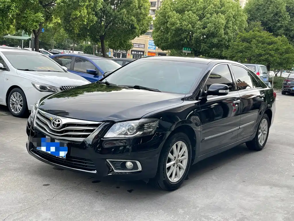 Купить Toyota Camry
