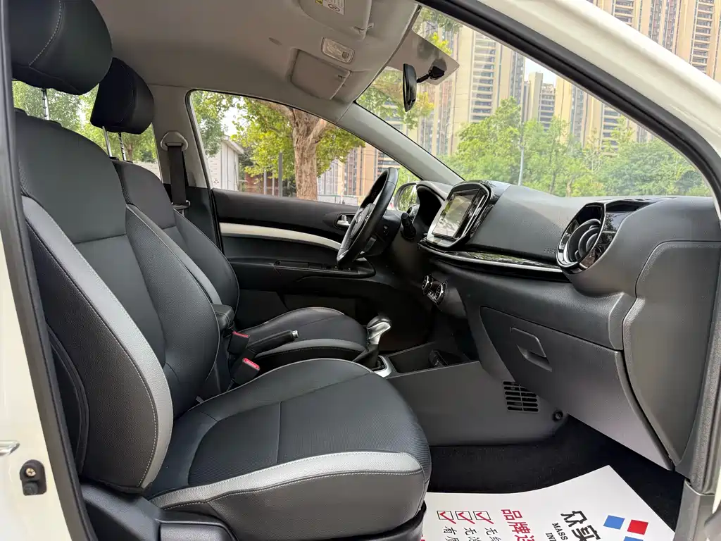 Kia KX1 2019 1.4L AT VI