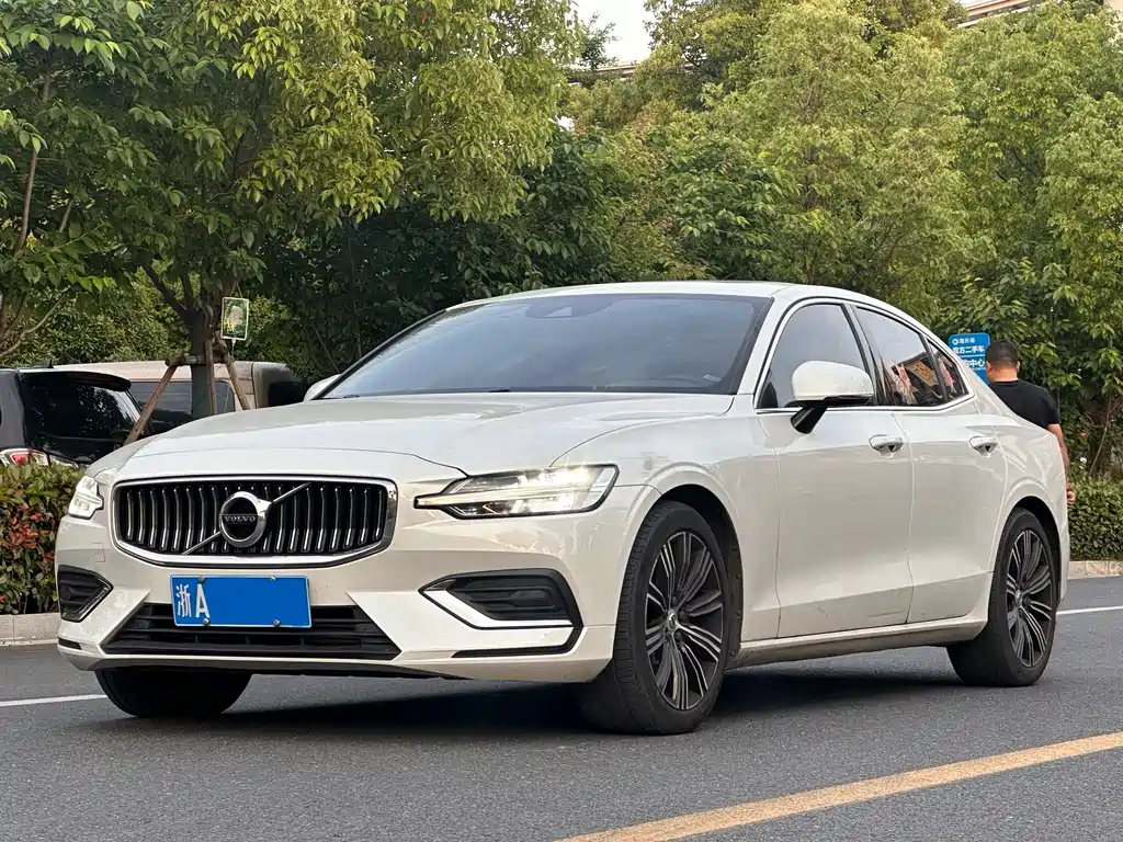 Volvo S60 2020